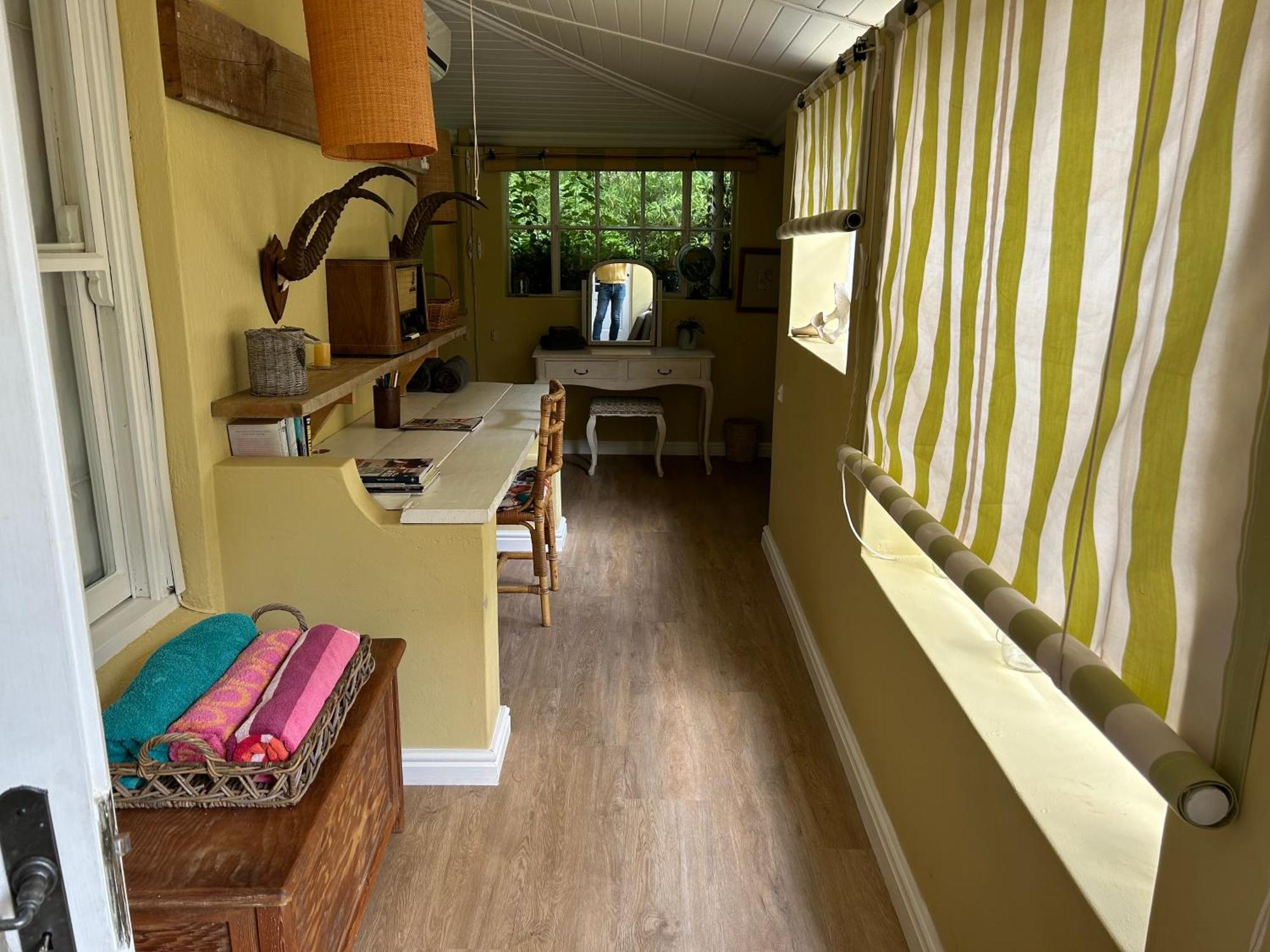 The Bolt Hole At Aloe Corner Self Catering Βίλα Franschhoek Εξωτερικό φωτογραφία